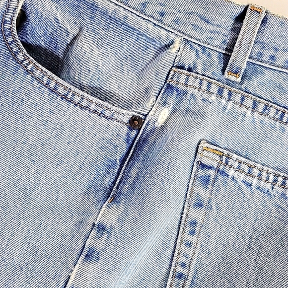 Gap Blue Classic Fit Tall Faded Slightly Stressed Jeans Size 12 Long - Picture 2 of 10